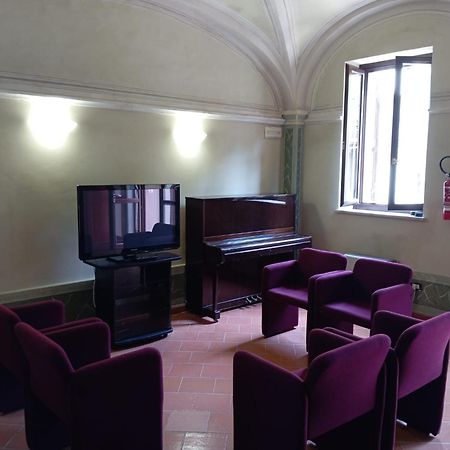 Casa Famiglia Di Nazareth Hotel Loreto Bagian luar foto